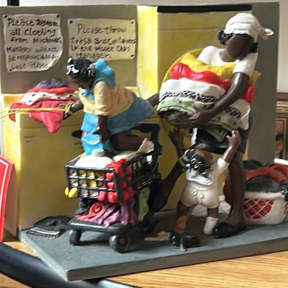 Annie Lee Collectible “Spin Cycle” - Picture 12 of 13